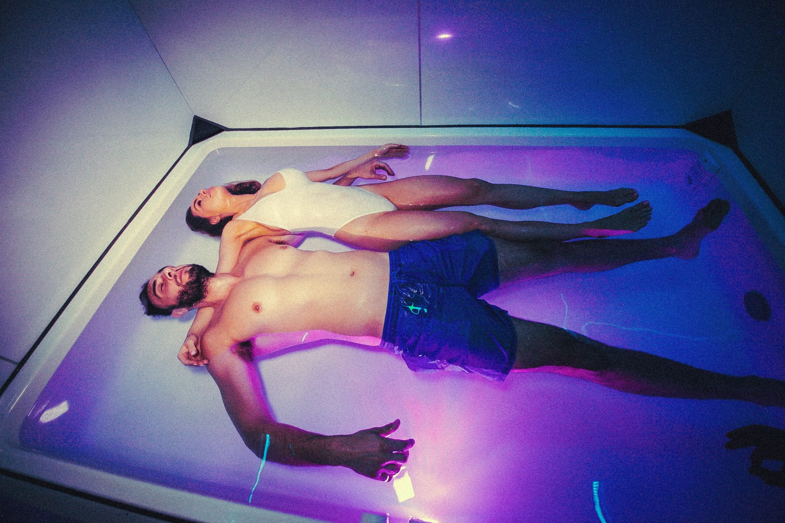 Couple Floating in Float Tank Sydney - Floatation Therapy